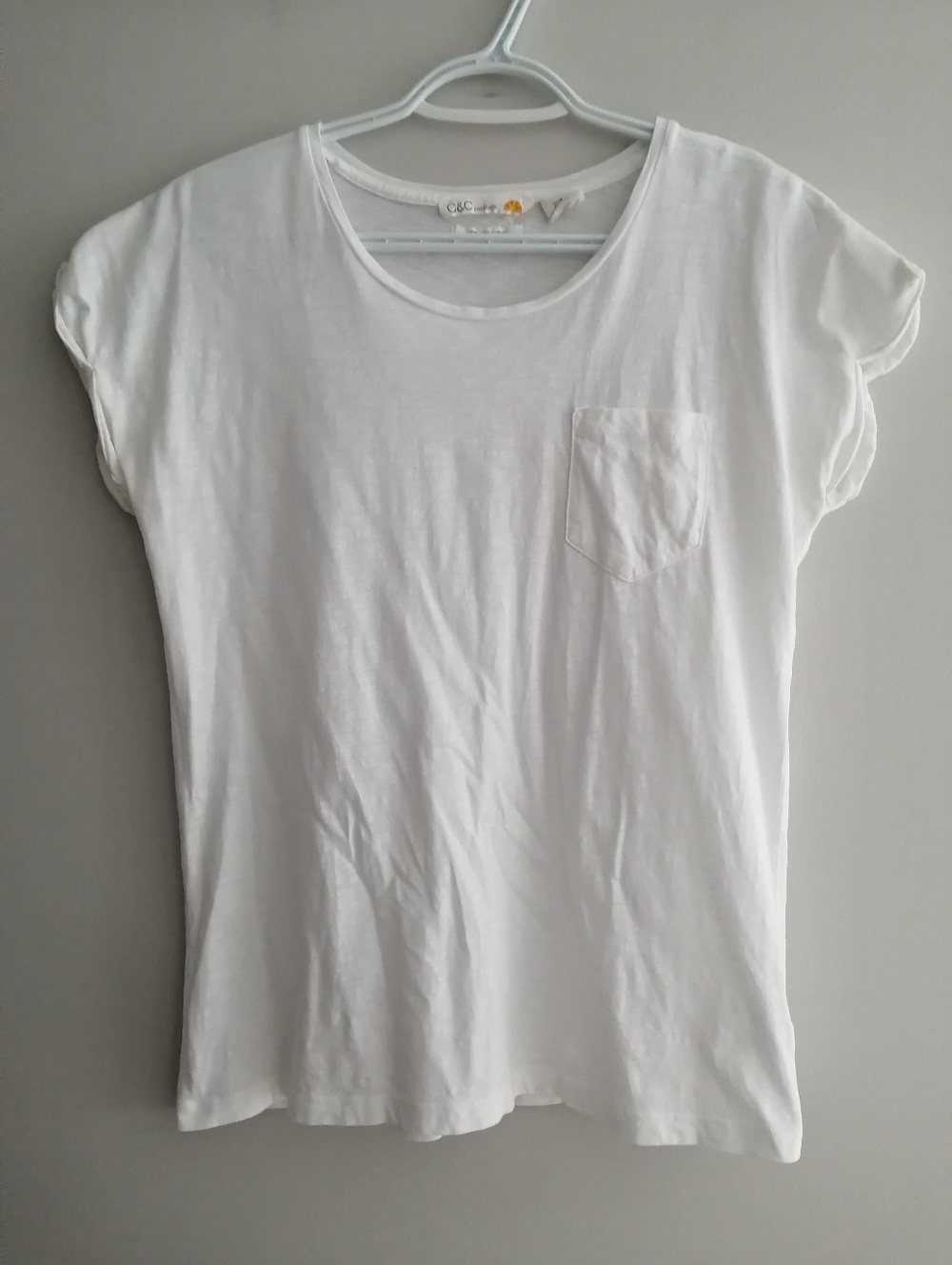 C&C California 100% Pima Cotton White T-Shirt Chest Pocket Medium